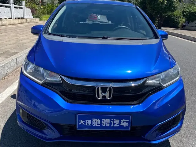 Honda Fit 2018 1.5L CVT Comfort Sunroof Edition