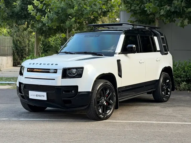 Land Rover Defender 2022 110 P400 X