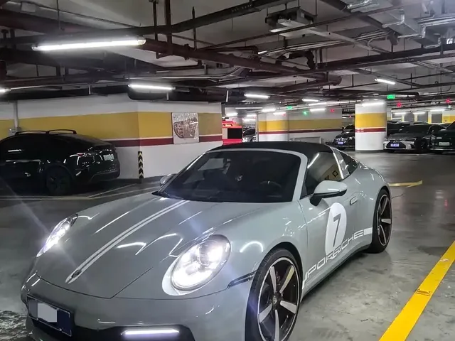 Porsche 911 2022 Targa 4 3.0T