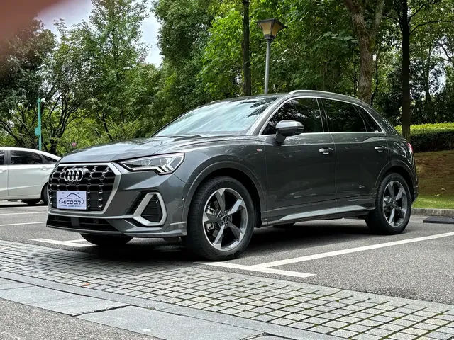 Audi Q3 2023 35 TFSI Fashion Dynamic (1.4T)