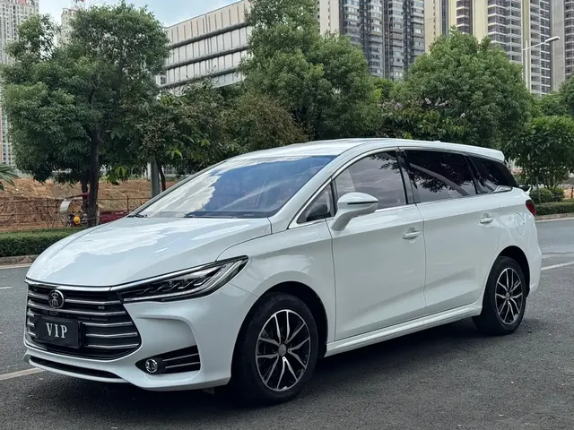 BYD Song MAX 2017 1.5T Auto Smart Luxury 7-Seater