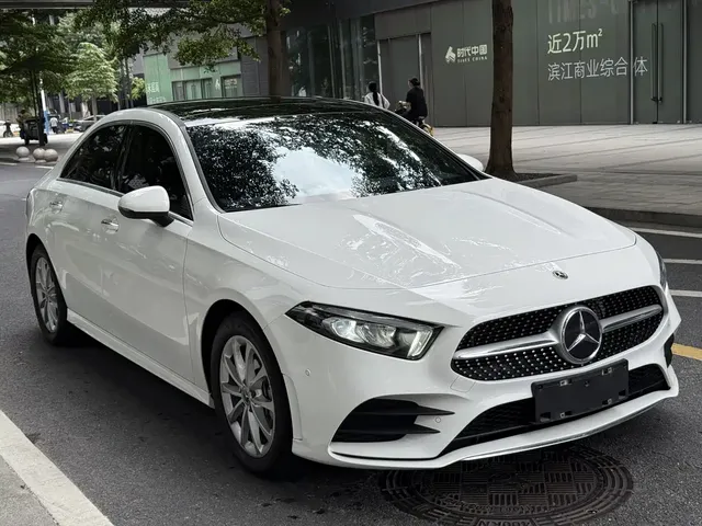 Mercedes-Benz A-Class 2022 A 200 L Sport Sedan Dynamic