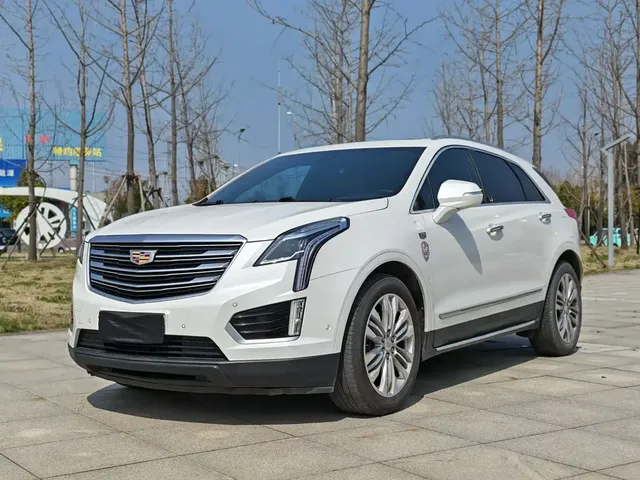 Cadillac XT5 2018 28E 4WD Leading