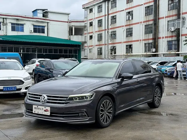 Volkswagen Phideon 2018 Facelift 380TSI FWD Business