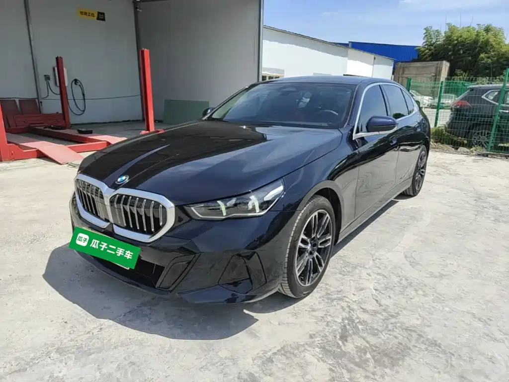 BMW 5 Series 2026 530Li Leading M Sport Package