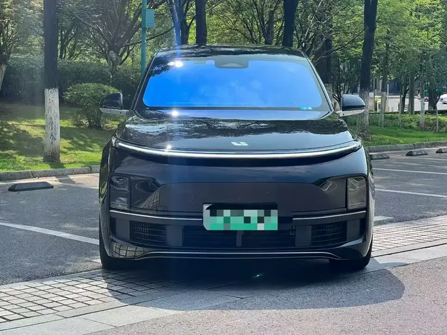 Li Auto Li L8 2024 Pro