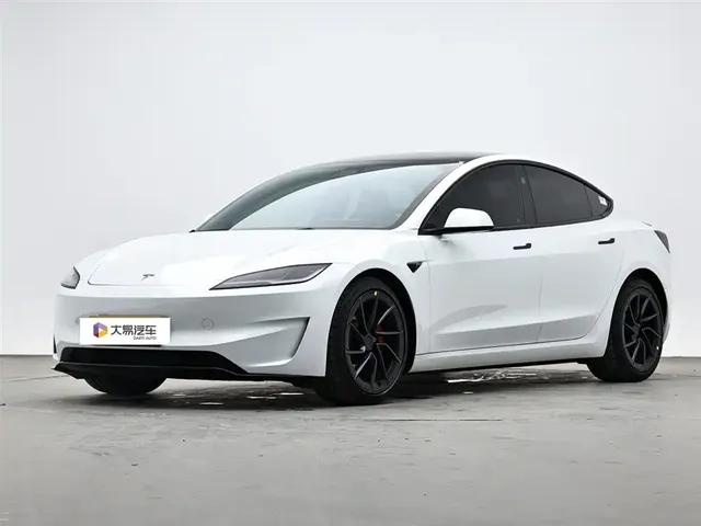 Tesla Model 3 2024 High-Performance All-Wheel Drive Edition