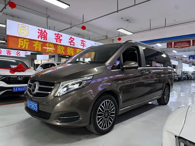 Mercedes-Benz V-Class 2017 Model V 260 Premium Edition