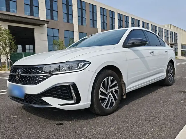 Volkswagen Lavida 2024 Model 300TSI DSG Starlight Leading Edition