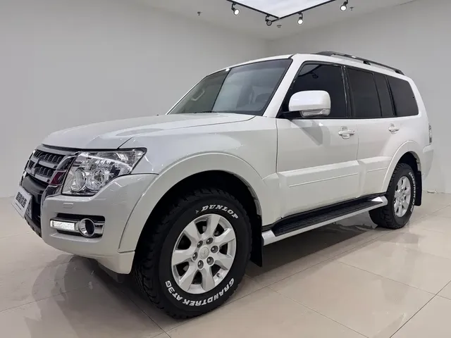 Mitsubishi Pajero (Import) 2018 3.0L Automatic Comfort Version