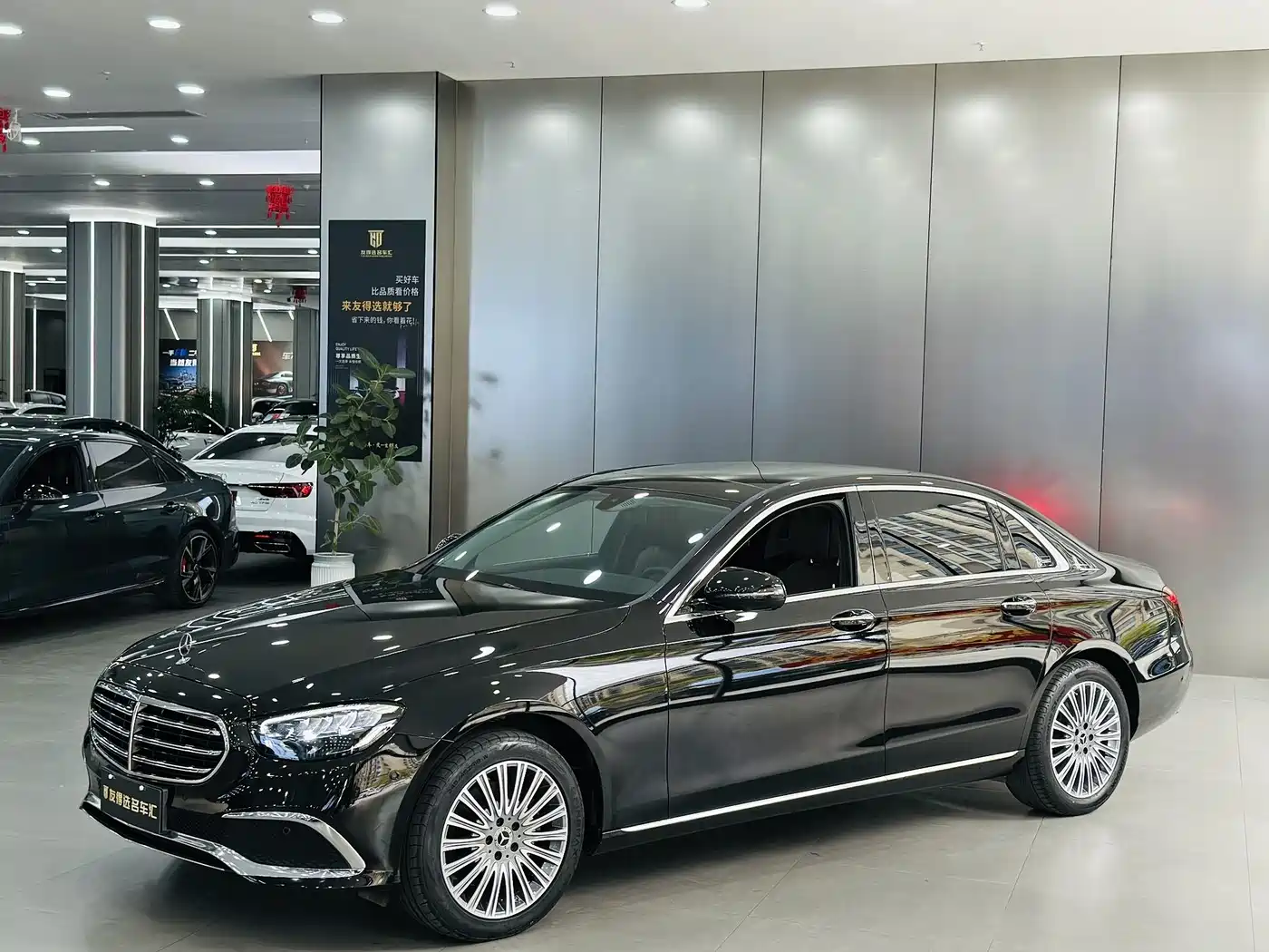Mercedes-Benz E-Class 2022 E 300 L Fashion
