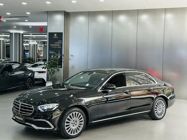 Mercedes-Benz E-Class 2022 E 300 L Fashion