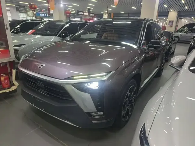 NIO ES8 2020 415KM Signature Edition 6-Seater