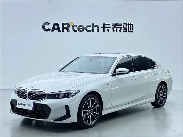 BMW 3 Series 2025 330i M Sport Night Edition
