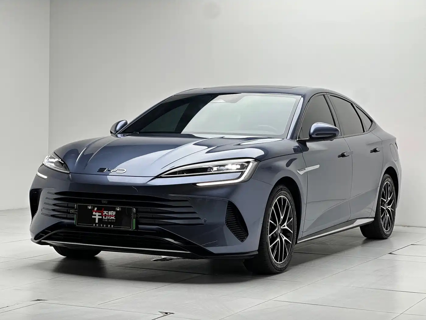 BYD Seal 2023 DM-i 1.5T 121km Premium