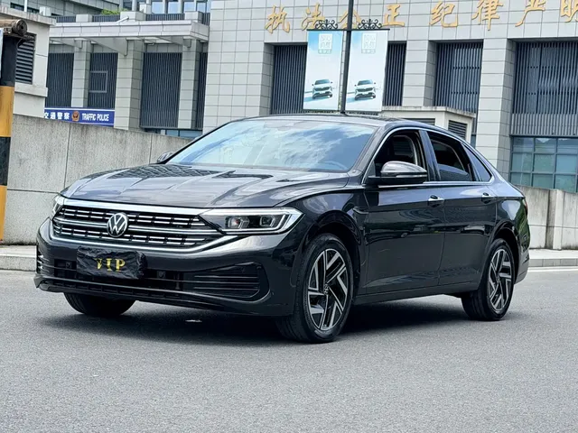 Volkswagen Sagitar 2024 300TSI DSG Surpass Edition