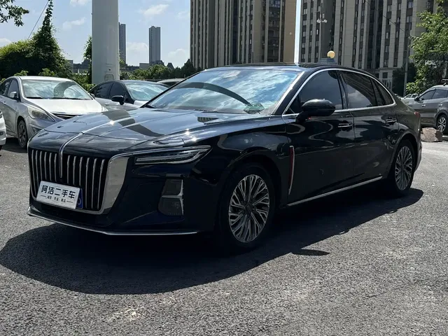 Hongqi H5 2023 2.0T Auto Smart Connect Flag Comfort
