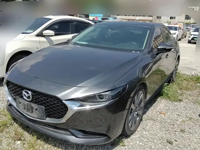 Mazda 3 Axela 2021 2.0L Automatic Quality Glamour