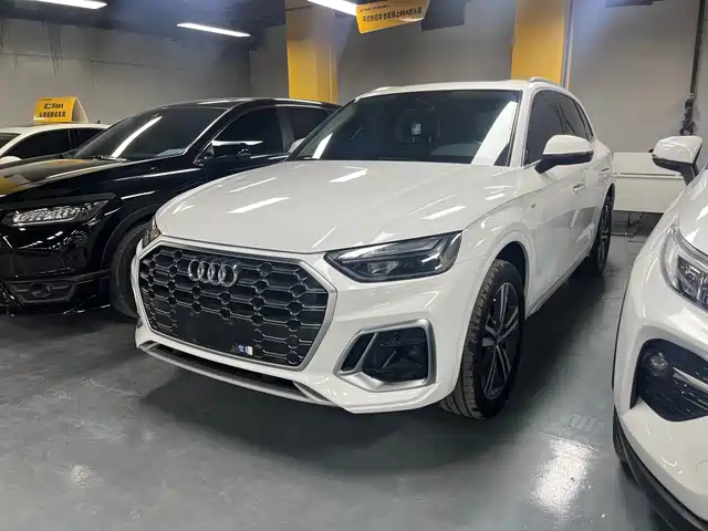 Audi Q5L 2022 40T Luxury Dynamic