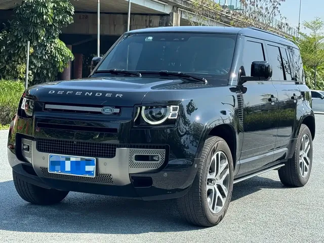 Land Rover Defender 2023 Model 110 3.0T P400 X-DYNAMIC HSE