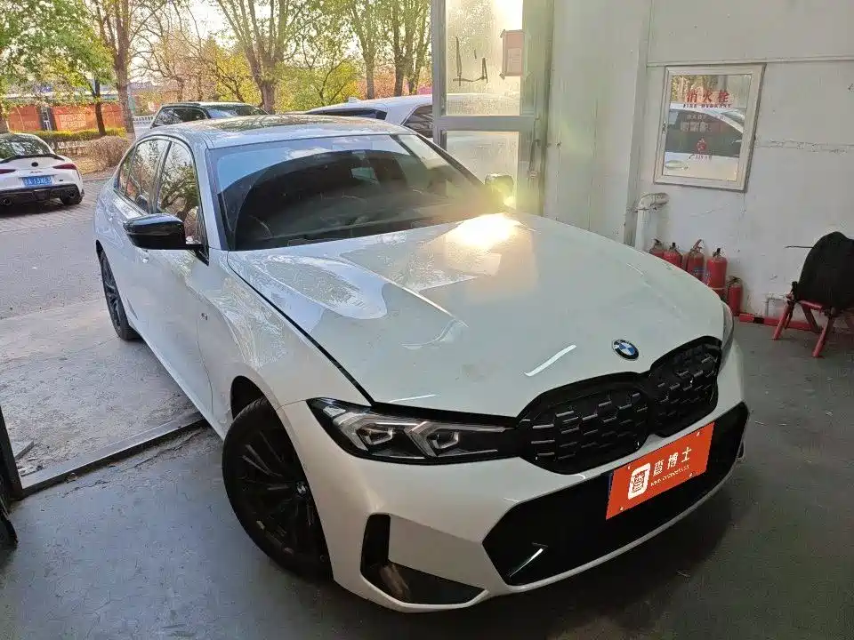 BMW 3 Series 2023 325Li M Sport Black Night Package