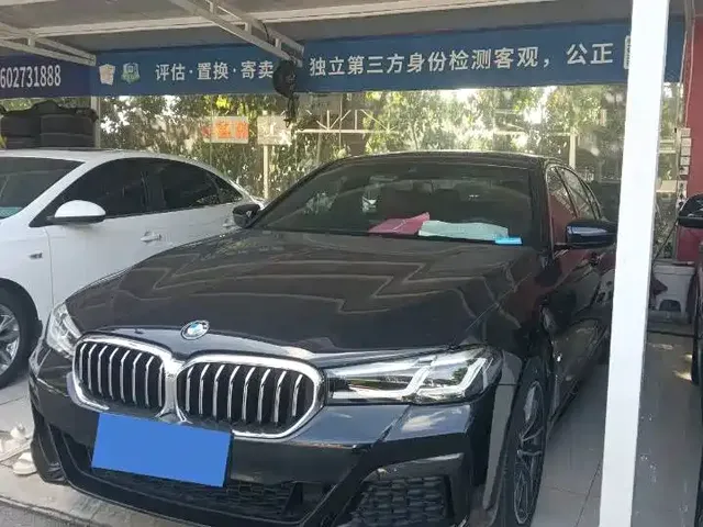 BMW 5 Series 2022 525Li M Sport Package