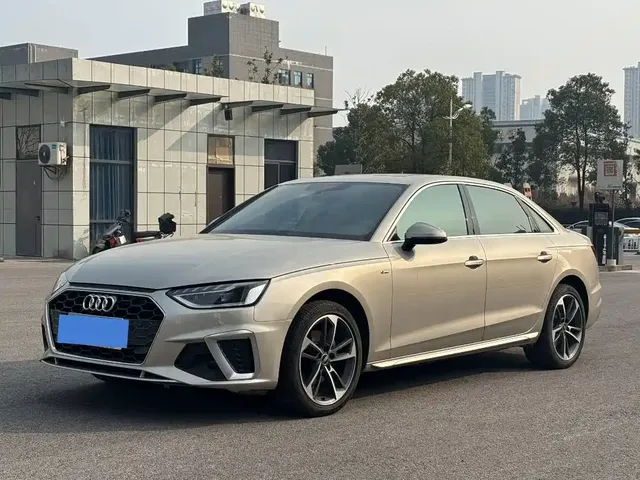 Audi A4L 2022 40 TFSI Fashion Dynamic