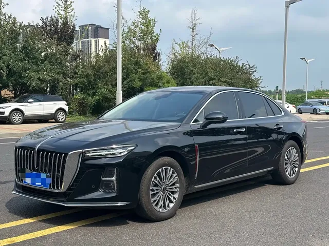 Hongqi H5 2025 1.5T DCT Flag Rhythm 500,000 Units Memorial Edition