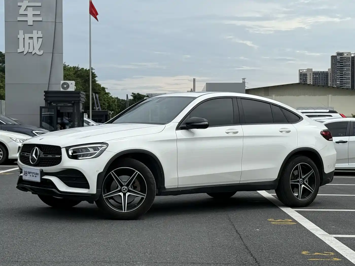 Mercedes-Benz GLC Coupe 2021 GLC 260 4MATIC Coupe SUV