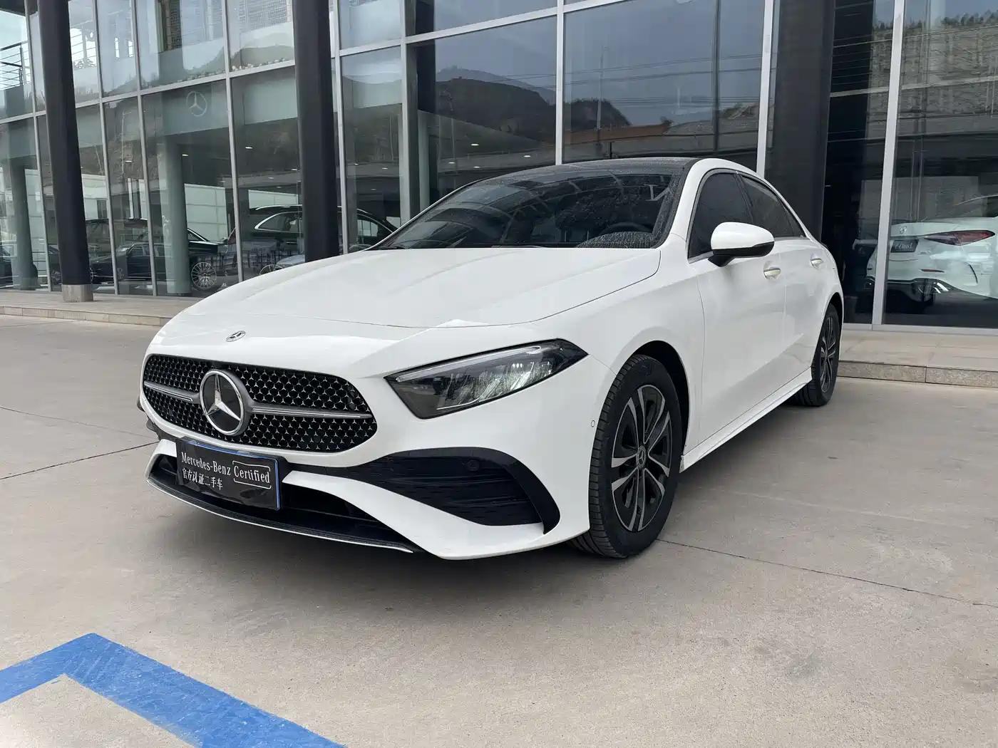 Mercedes-Benz A-Class 2024 A 200 L Sport Edition