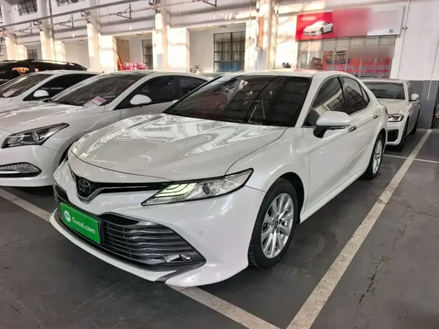 Toyota Camry 2018 2.0G Luxury Edition