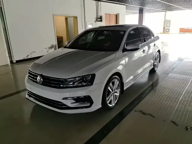 Volkswagen Sagitar 2018 280TSI DSG Spark Edition