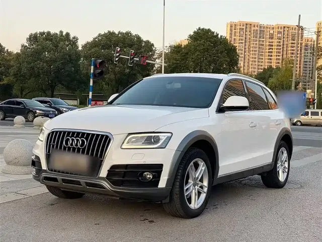 Audi Q5 2017 Plus 40 TFSI Technology