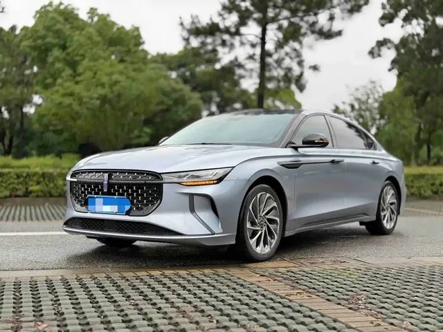 Lincoln Z 2025 2.0T Zunyi Hybrid Edition