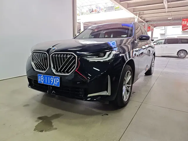 BMW X3 2025 xDrive25L Luxury Package
