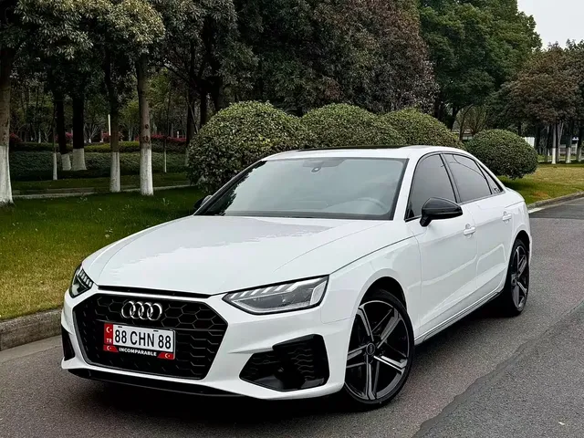 Audi A4L 2025 2 Million Celebration Edition 40 TFSI Luxury Dynamic