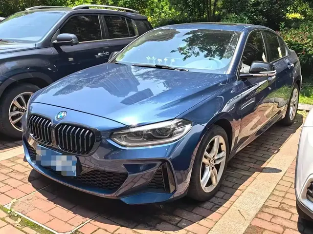 BMW 1 Series 2022 120i M Sport Shadow Edition