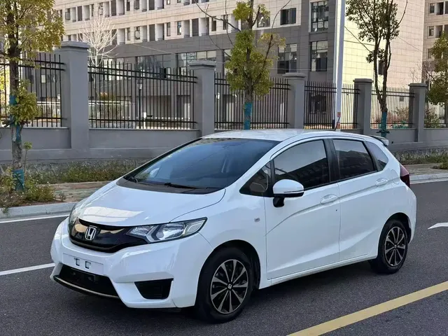 Honda Fit 2018 1.5L CVT Comfort Edition