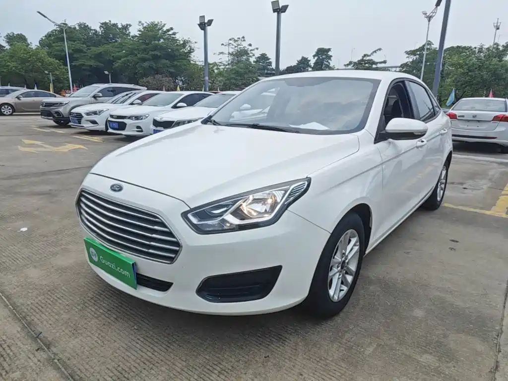 Ford Escort 2019 Facelift 1.5L Auto Premium Edition (TPMS) China VI