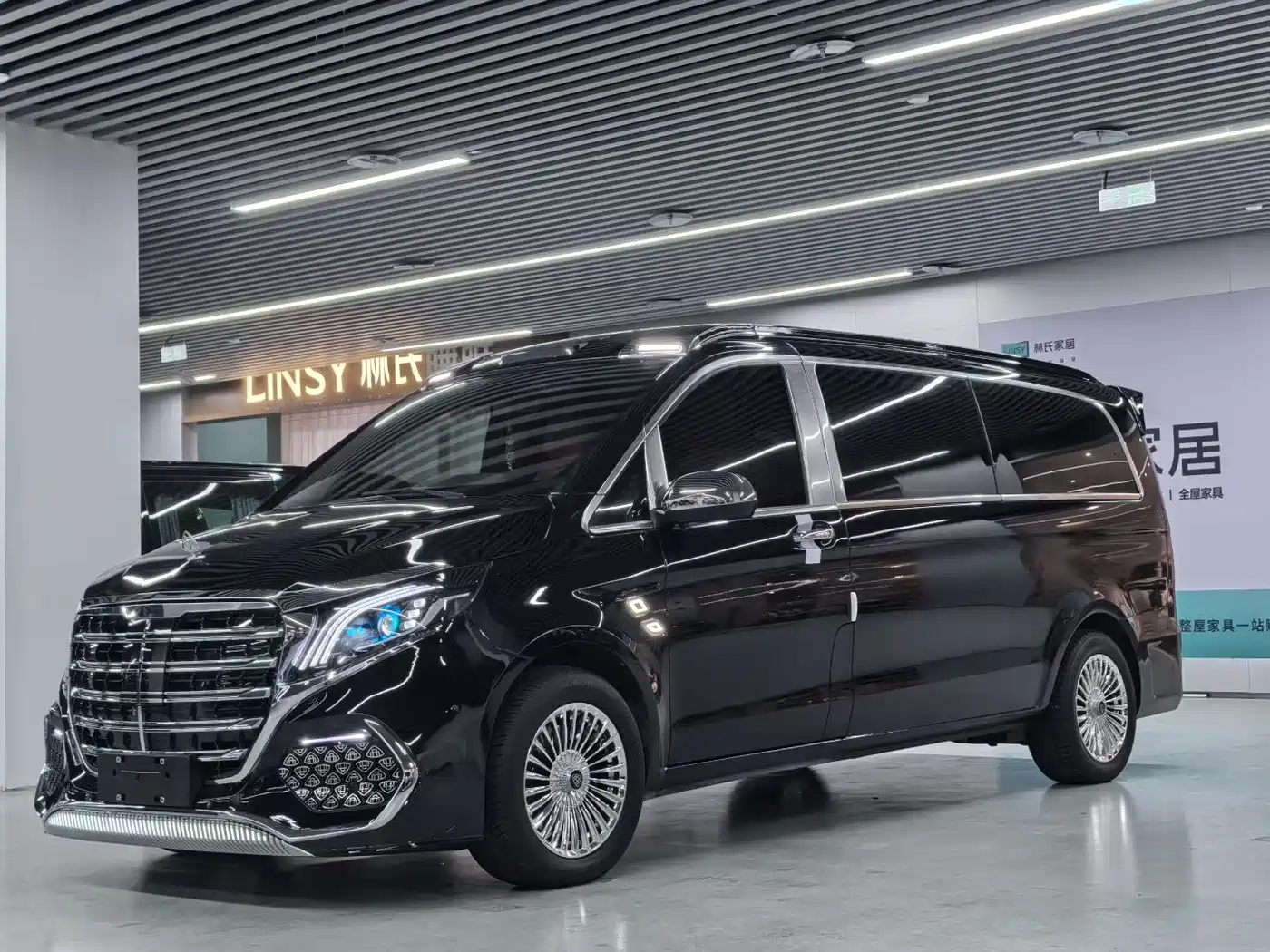 Mercedes-Benz Vito 2023 2.0T Elite 7-Seater