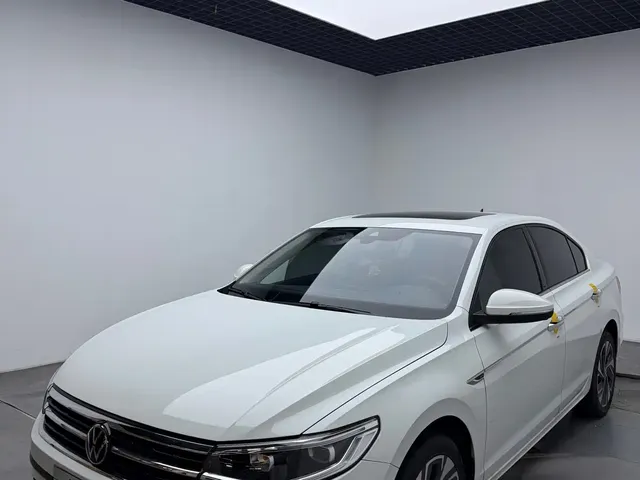 Volkswagen Bora 2023 300TSI DSG Premium Edition