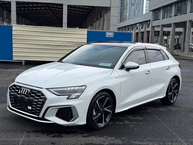 Audi A3 2023 Facelift Sportback 35 TFSI Fashion Sport