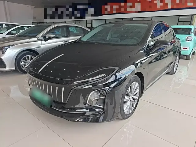 Hongqi E-QM5 2023 620km PLUS