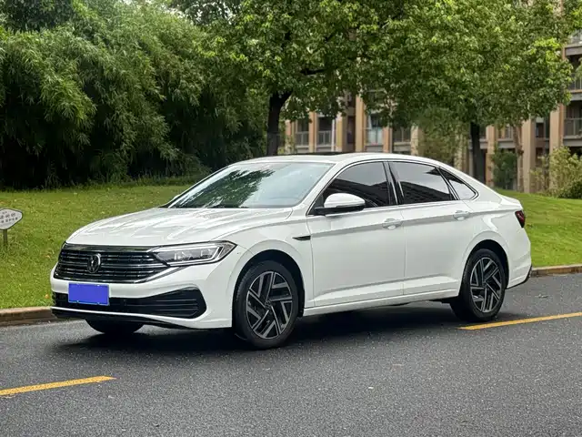 Volkswagen Sagitar 2024 300TSI DSG Surpass Edition