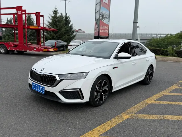 Škoda Octavia 2023 PRO TSI280 Premium Edition