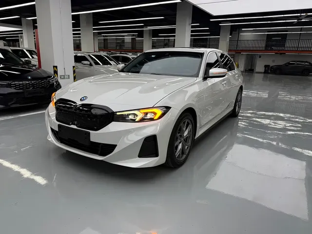 BMW i3 2022 eDrive 35 L