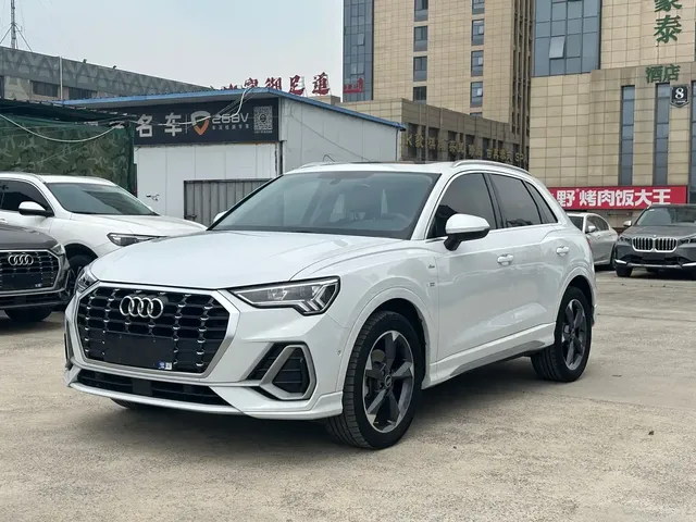 Audi Q3 2023 35 TFSI Fashion Dynamic (1.4T)