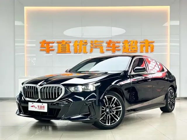 BMW 5 Series 2024 530Li Leading M Sport Package