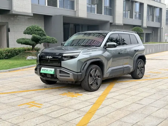 Fang Cheng Bao Titanium 3 2025 501KM AWD Smart Drive Ultra Edition