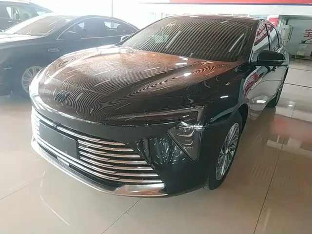Buick LaCrosse 2026 Model 28T Platinum Edition